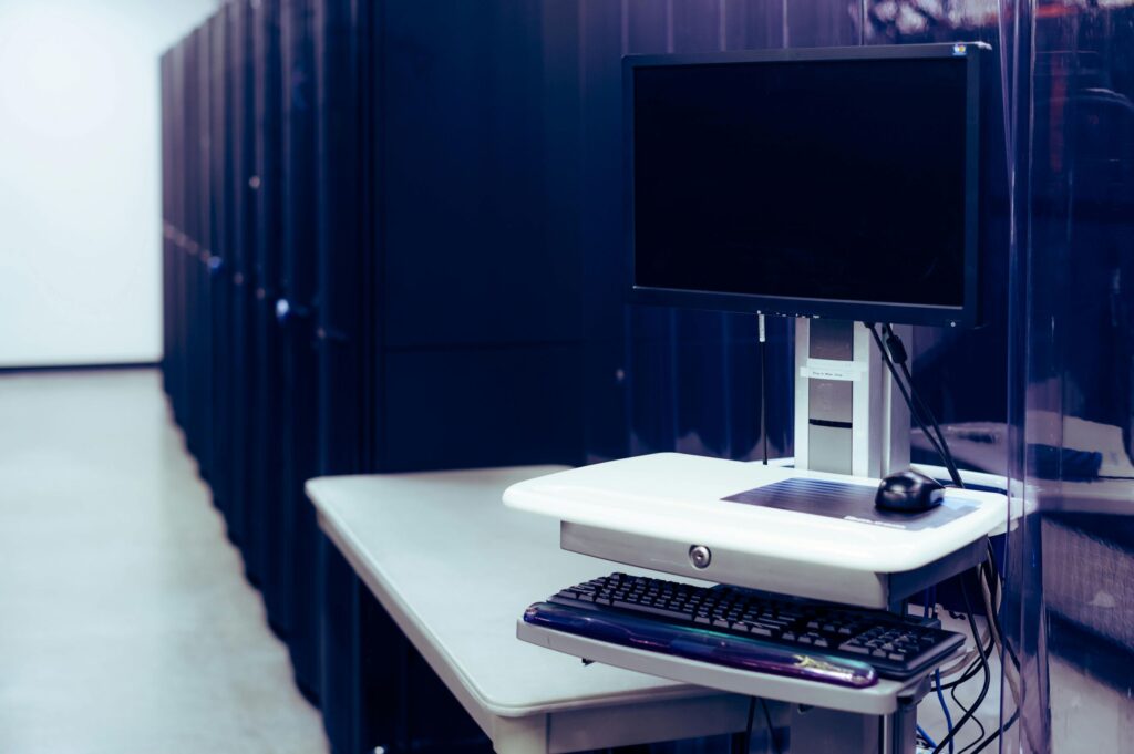 Oracle Fusion AI Agents vs. Embedded Process AI: Why Enterprise Teams Need Both