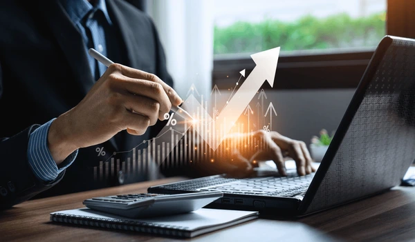 Cash Forecasting 2.0: How AI Enhances Visibility and Resilience